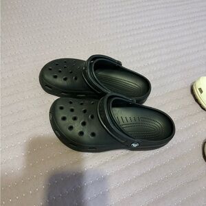 Black Crocs